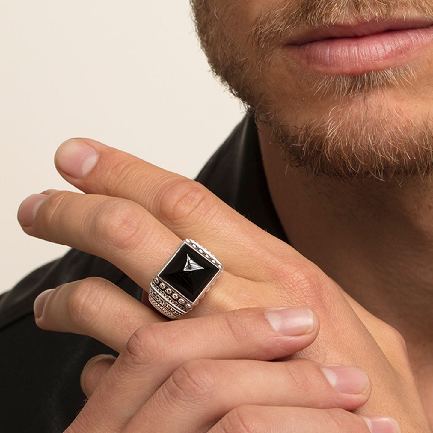 Thomas Sabo Ring "Ethnic Skulls Black"