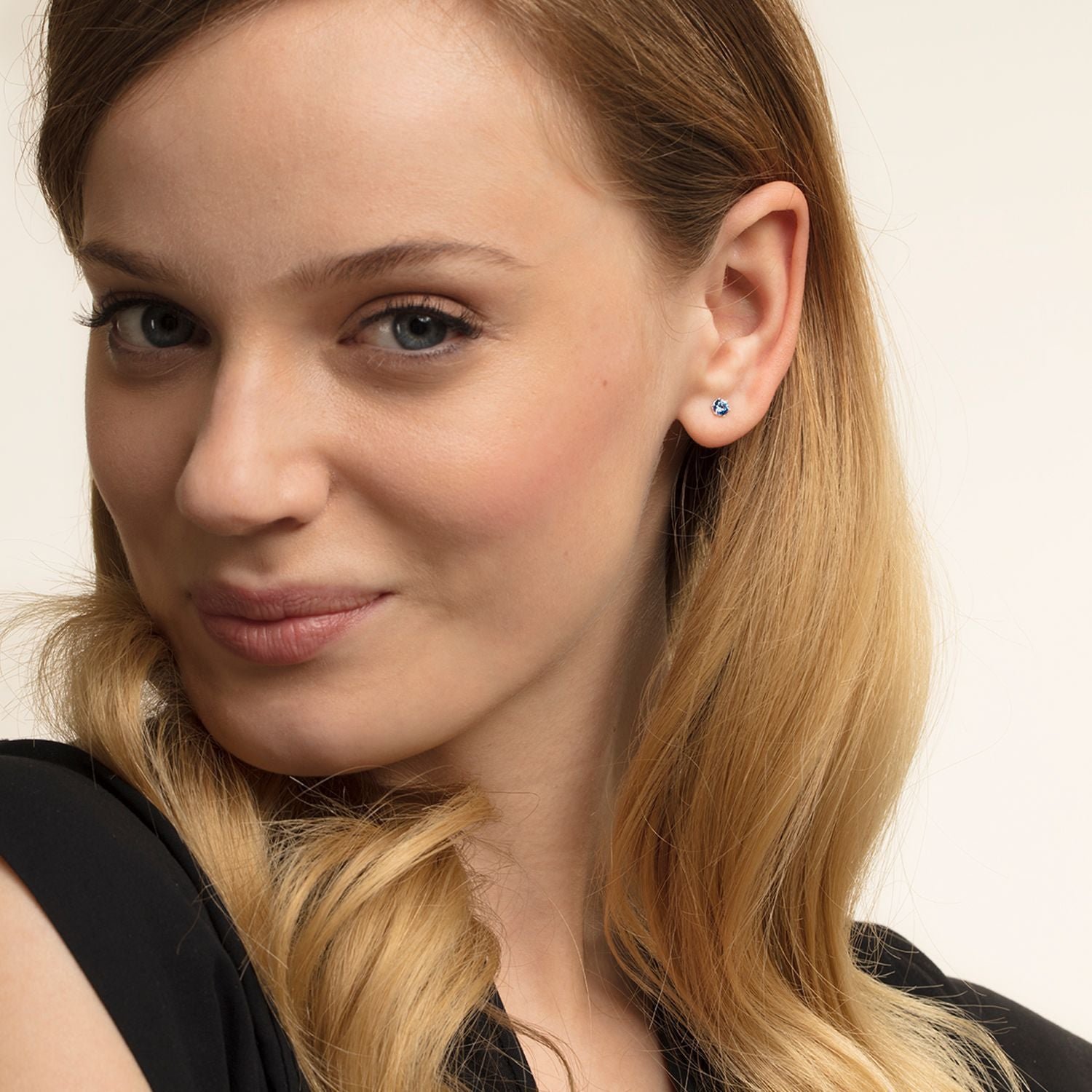 Thomas Sabo Ear Studs "Black Stone" - Image 2