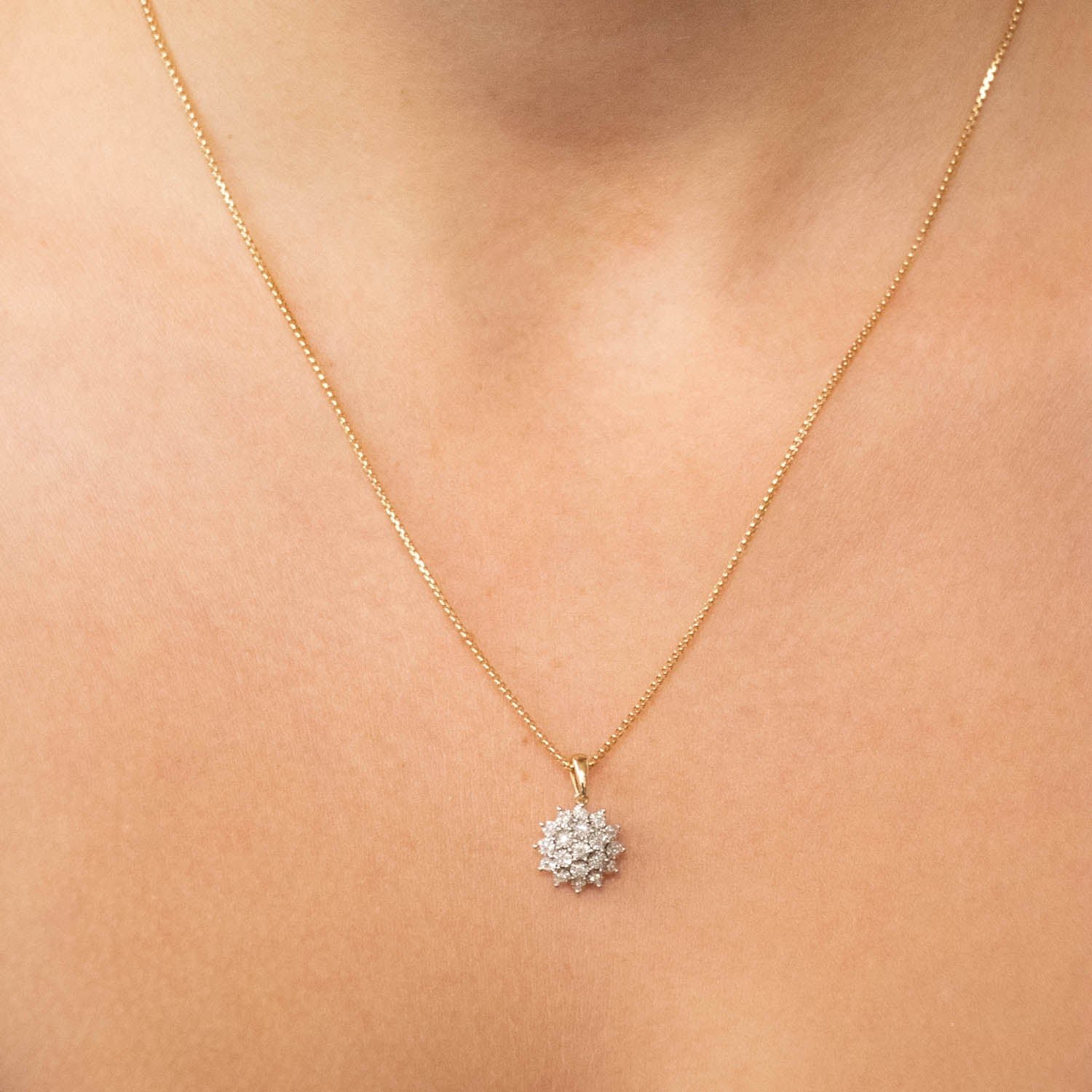 Pendant with 0.10ct Diamond in 9K Yellow Gold - Image 2