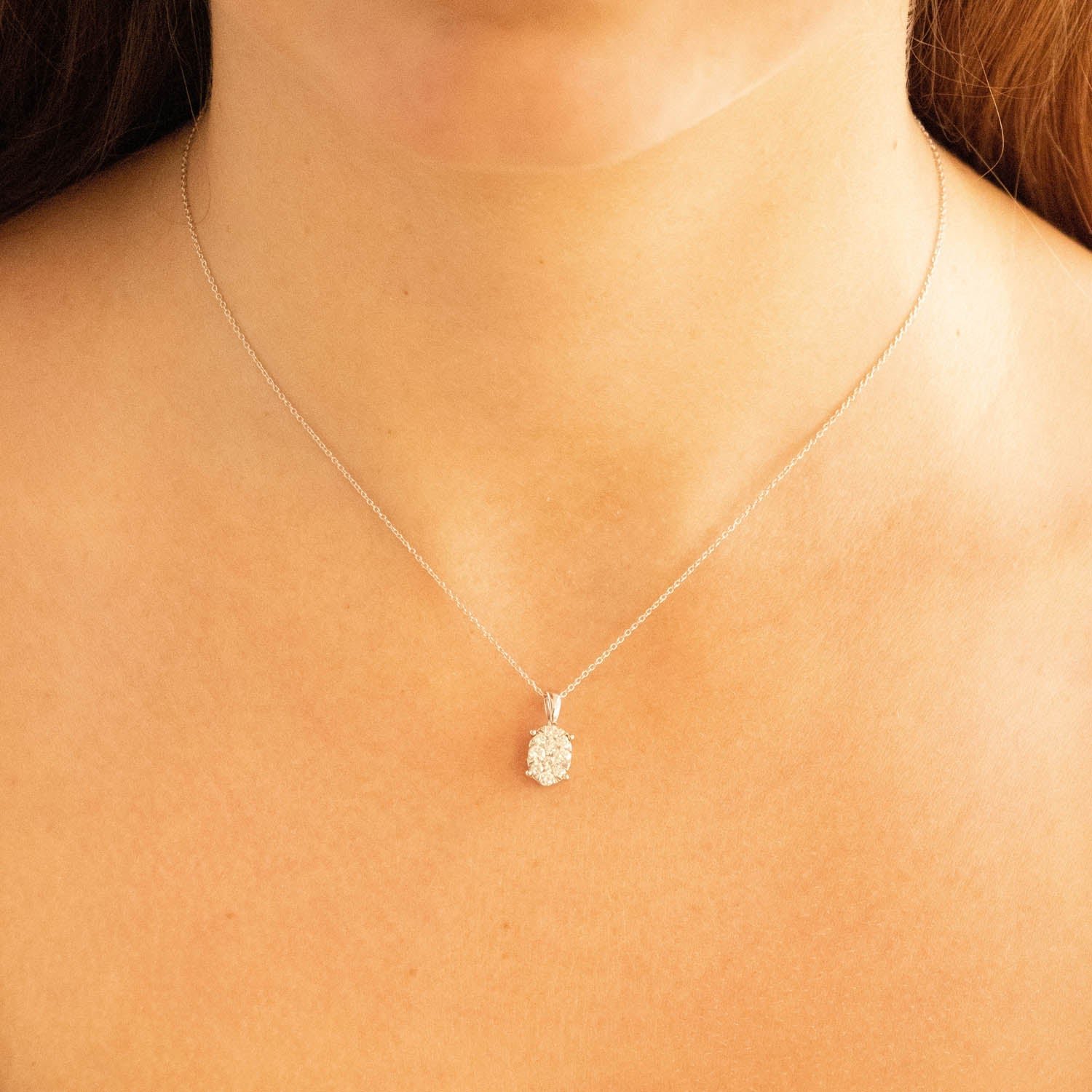 Necklace and Pendant with 0.50ct Diamonds in 9K White Gold - Image 2